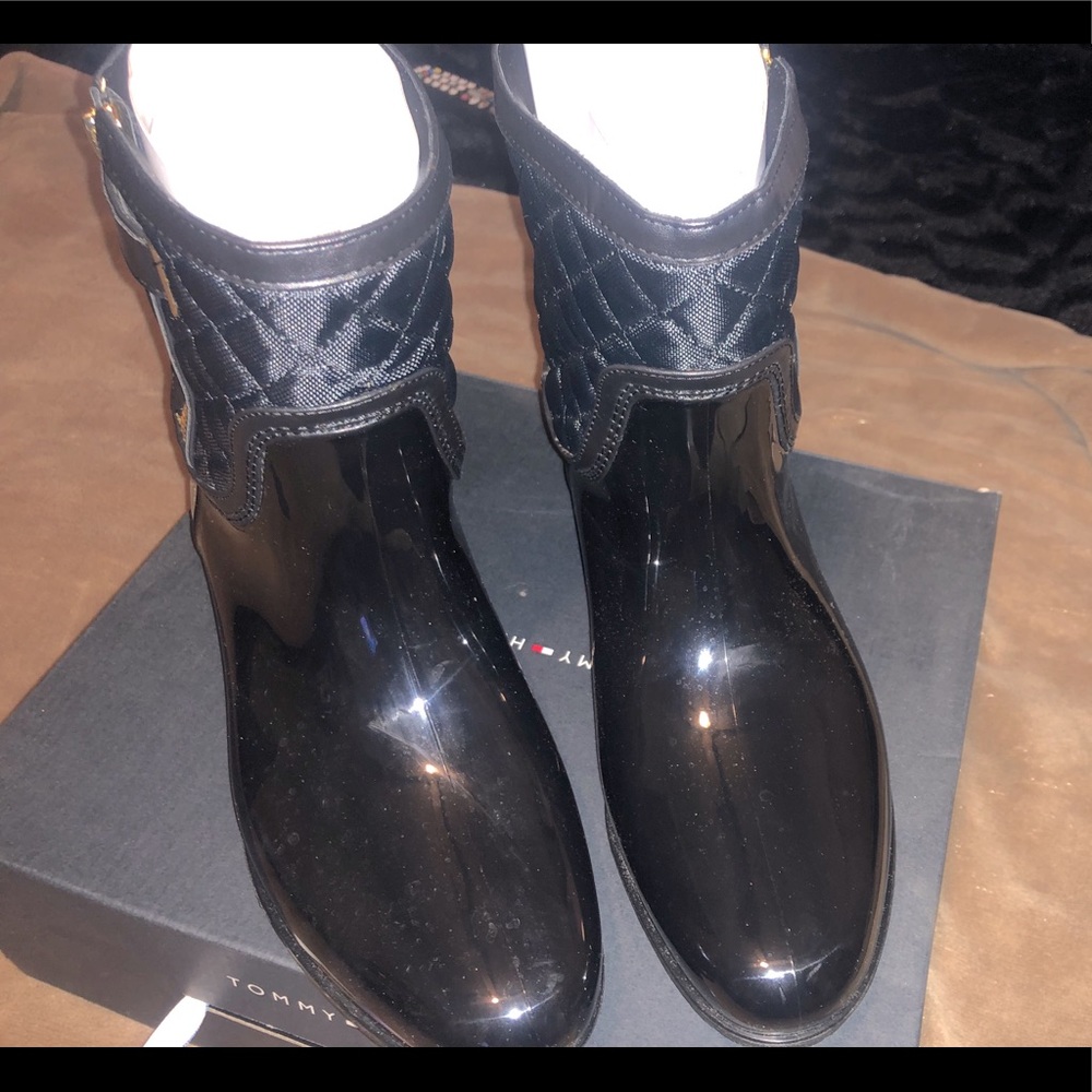 Tommy Hilfiger Navy Blue Size 10 Rainboots! NEW!!